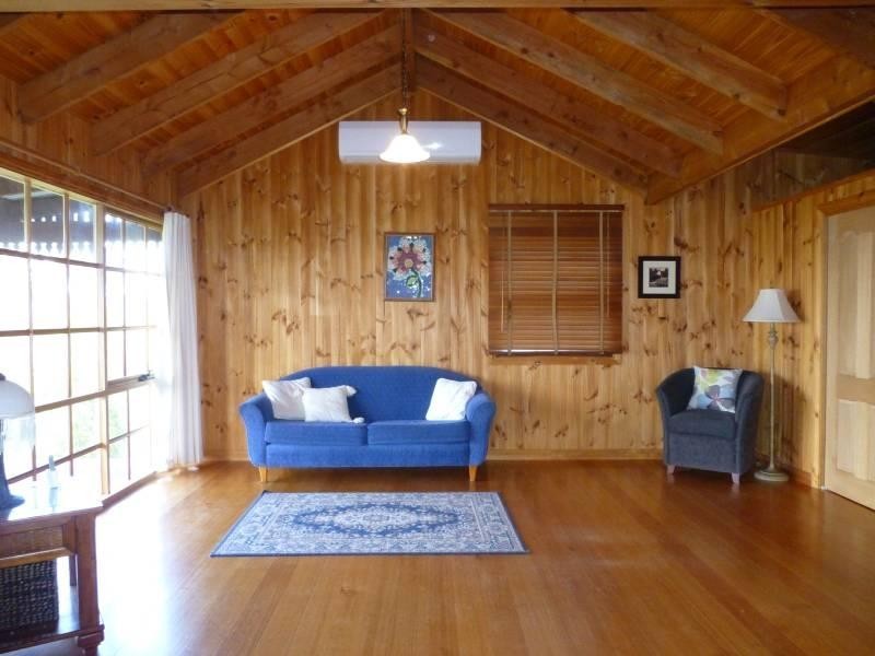 42 Canterbury  Street, Clunes VIC 3370