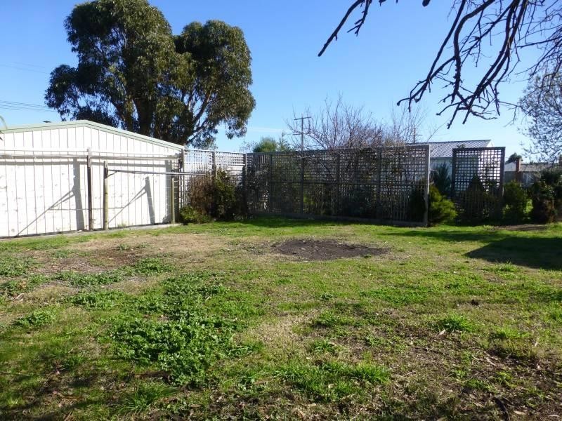 10 Smeaton Road, Clunes VIC 3370