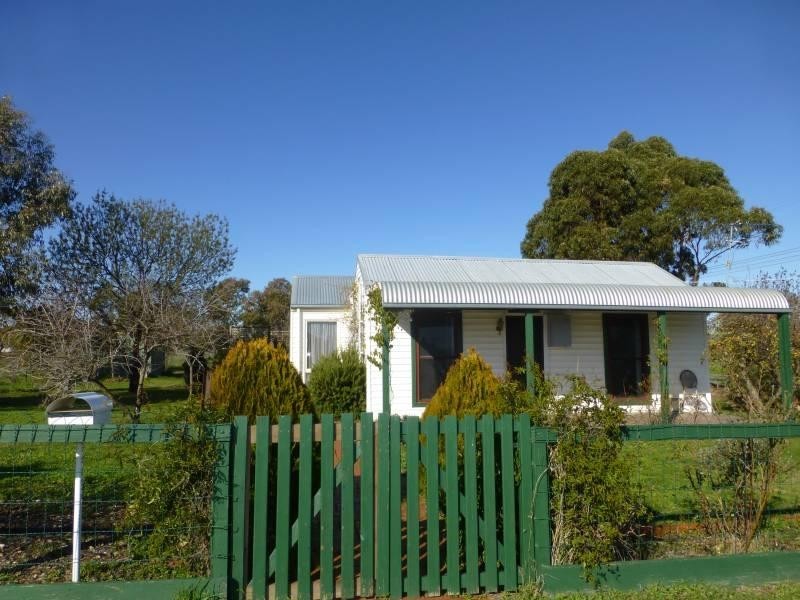 10 Smeaton Road, Clunes VIC 3370