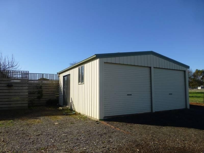 10 Smeaton Road, Clunes VIC 3370