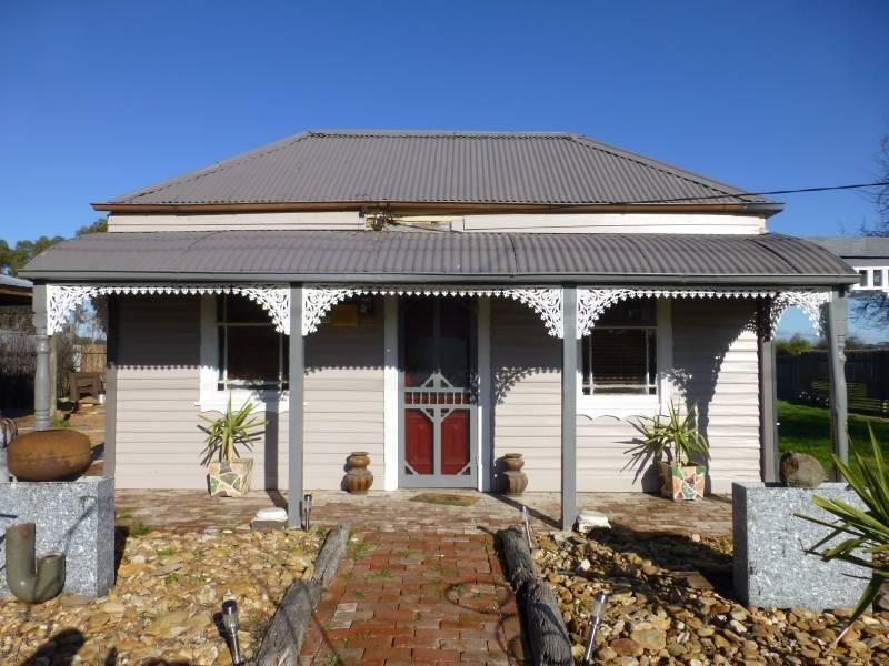 26 Canterbury Street, Clunes VIC 3370