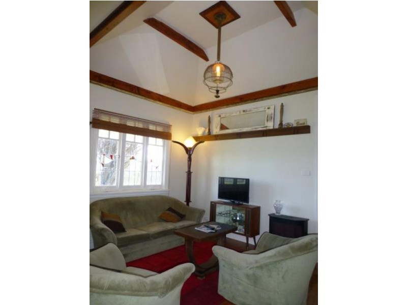 26 Canterbury Street, Clunes VIC 3370