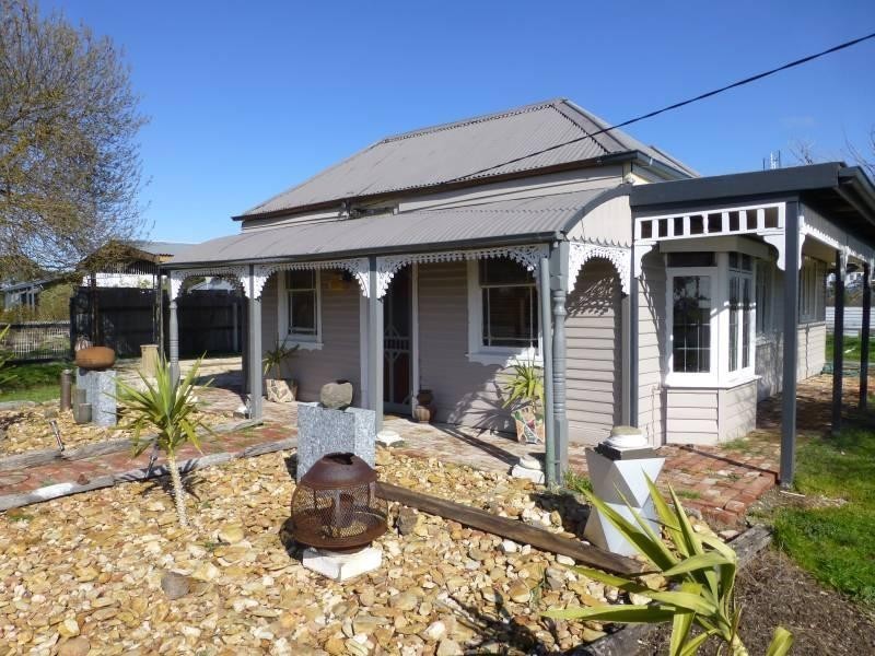 26 Canterbury Street, Clunes VIC 3370