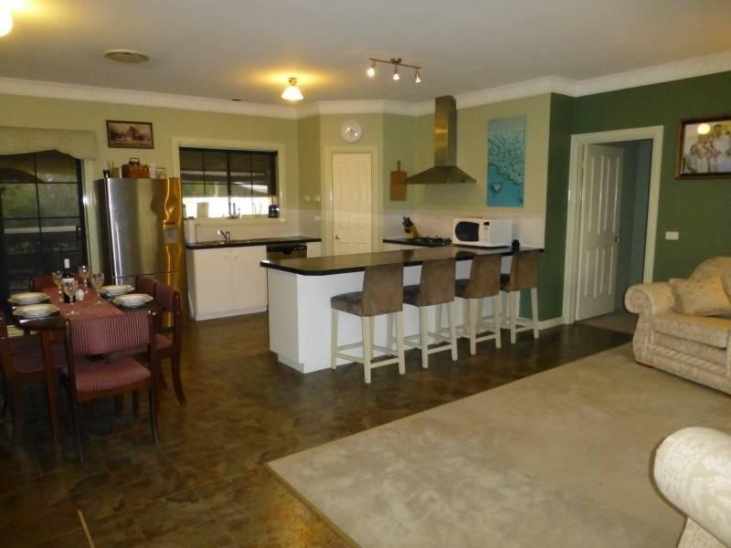 229 Dehnerts Road, Daisy Hill VIC 3465