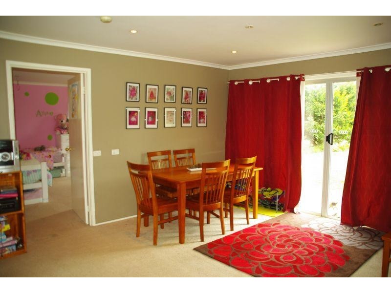 8 Albert Street, Clunes VIC 3370