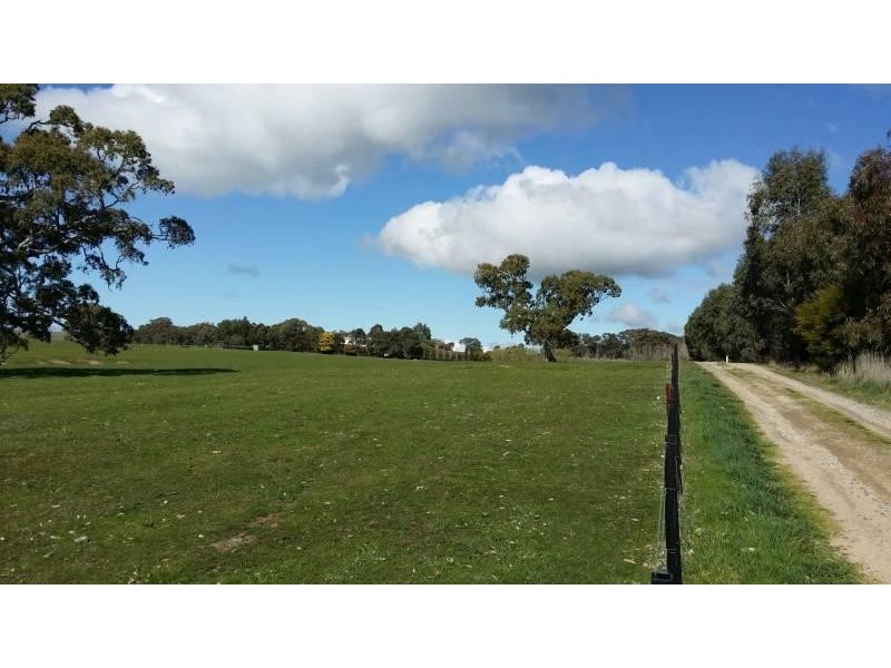 185 Beckworth Court Road, Clunes VIC 3370