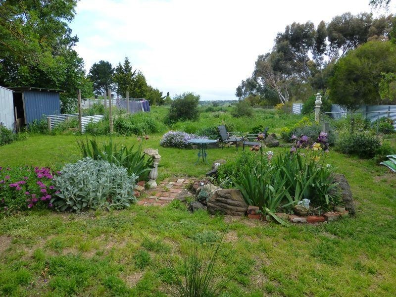 18 Talbot Road, Clunes VIC 3370