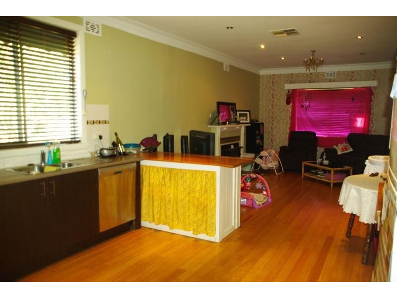 10 Elizabeth Road, Creswick VIC 3363