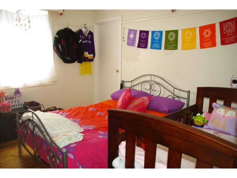 10 Elizabeth Road, Creswick VIC 3363