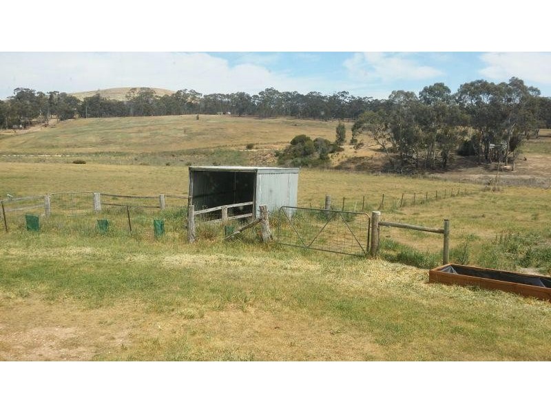 75 Matthews  Road, Mount Glasgow VIC 3371