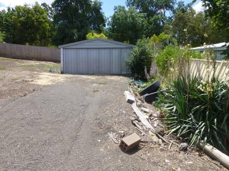 2 Camp Street, Clunes VIC 3370