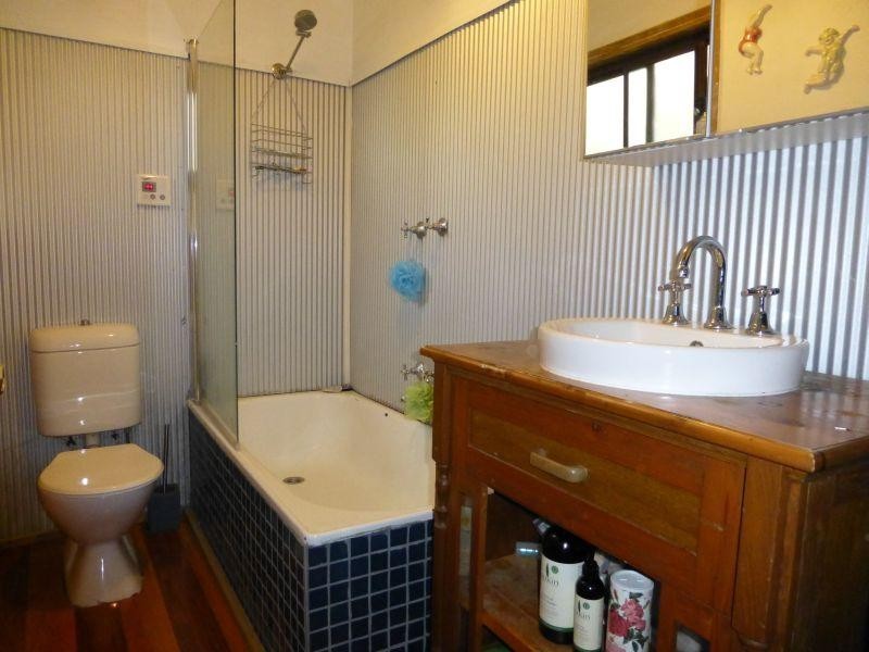 18 Talbot Road, Clunes VIC 3370