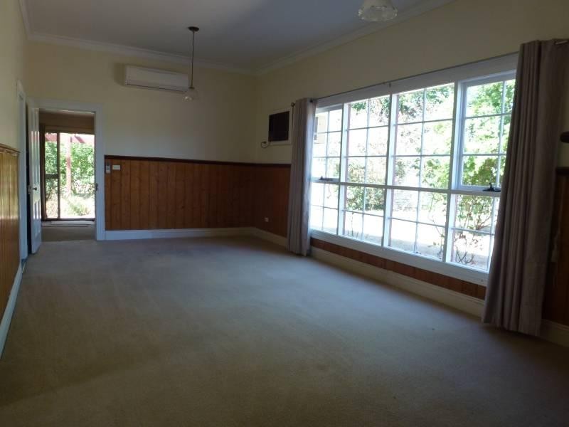 71 Bailey  Street, Clunes VIC 3370