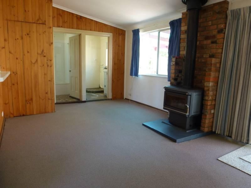 71 Bailey  Street, Clunes VIC 3370