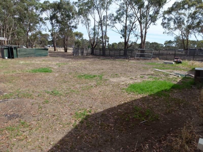 65 Mcdonalds Road, Clunes VIC 3370
