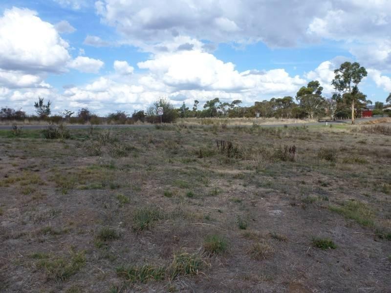 2 School  Road, Clunes VIC 3370