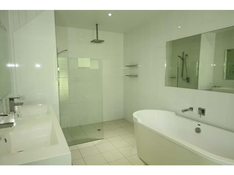 14a Jirrima Crescent, Cooroibah QLD 4565