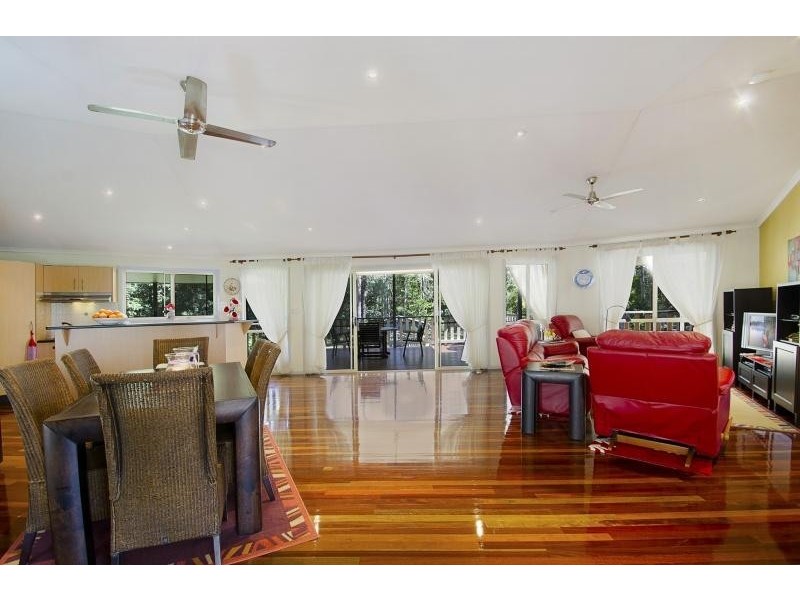 121 Cudgerie Drive, Cooroy QLD 4563