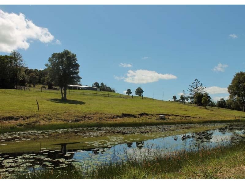 303 Tablelands Road, Cooran QLD 4569