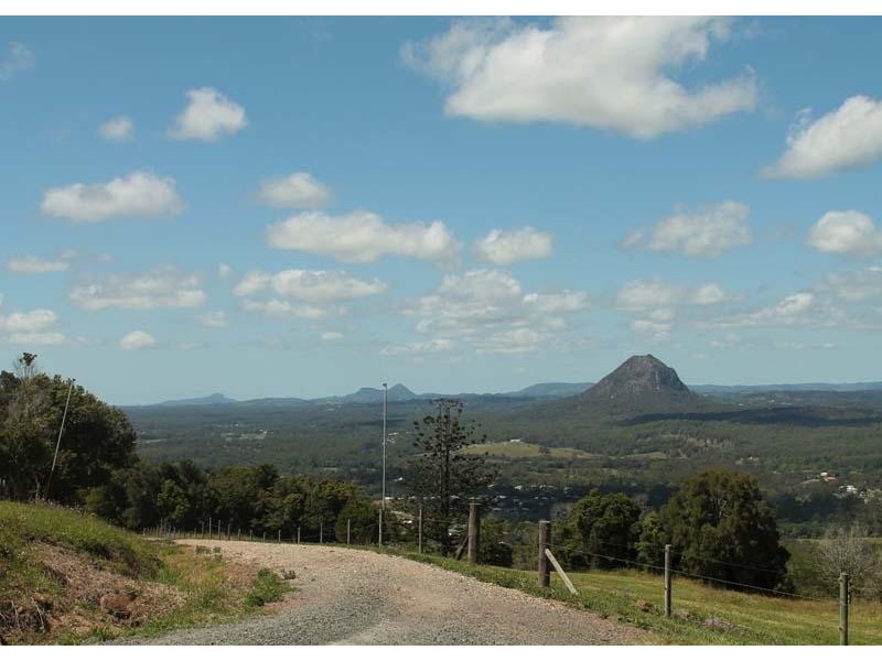 303 Tablelands Road, Cooran QLD 4569