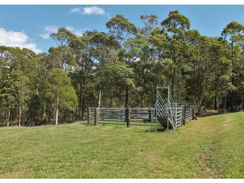 303 Tablelands Road, Cooran QLD 4569