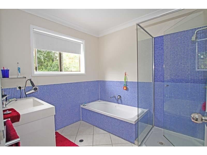 415 Lake Macdonald Drive, Lake Macdonald QLD 4563