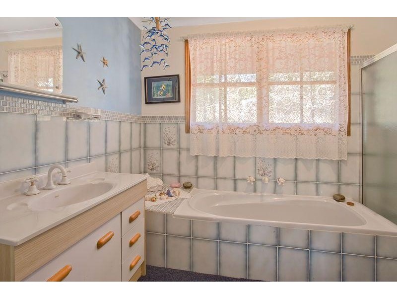 1 Riverview Crescent, Tathra NSW 2550