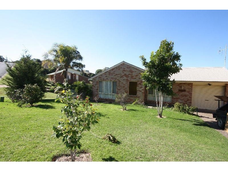 8 Oceanview Terrace, Tathra NSW 2550