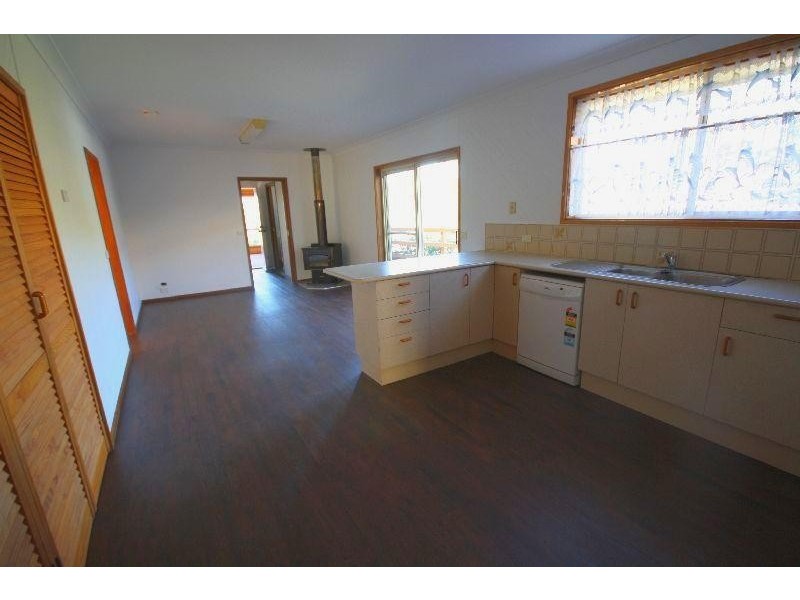 8 Oceanview Terrace, Tathra NSW 2550
