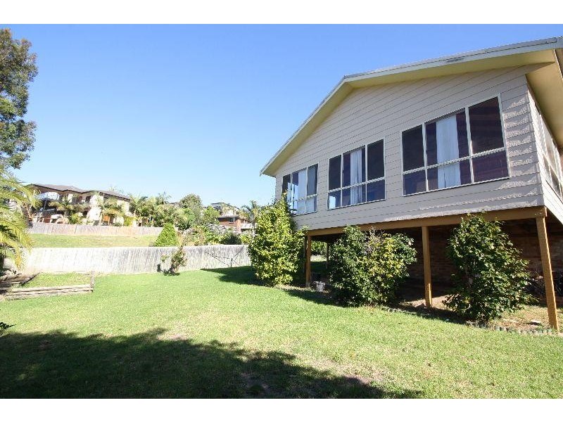 8 Oceanview Terrace, Tathra NSW 2550