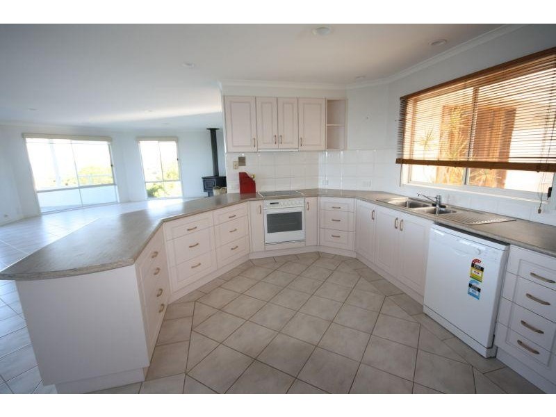 14 Bay Street, Tathra NSW 2550