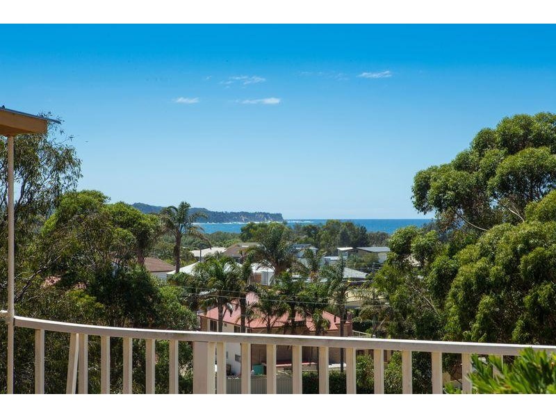 8 Francis Hollis Drive, Tathra NSW 2550