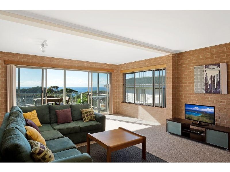 11 Illoura Street, Tathra NSW 2550