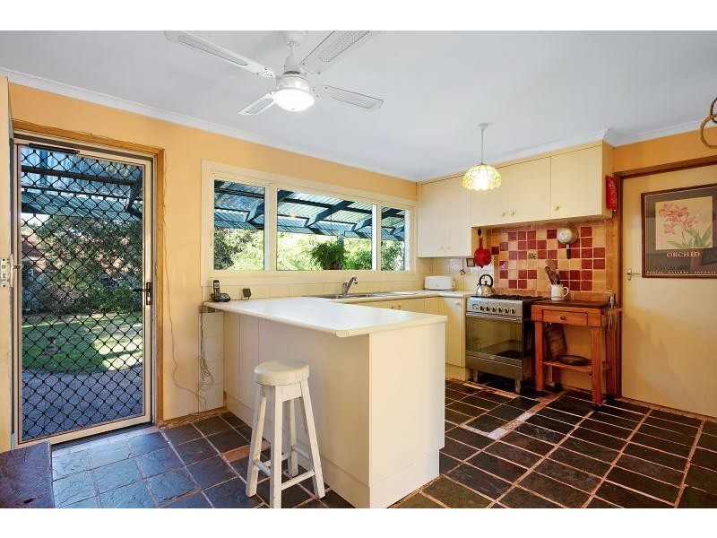 16 Edna Drive, Tathra NSW 2550