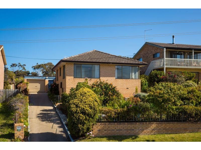 31 Bayview Drive, Tathra NSW 2550