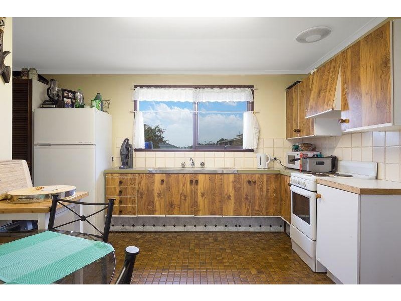 2 Melaleuca Court, Tura Beach NSW 2548
