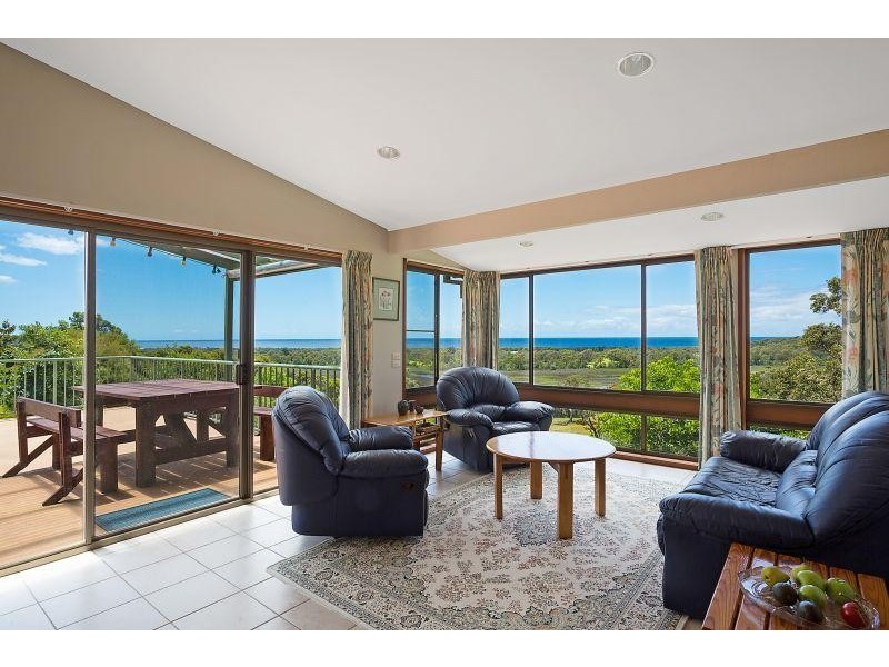 4 Wheeler Avenue, Tathra NSW 2550