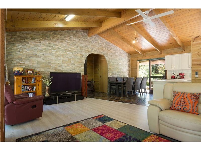 56 Strathmore Crescent, Kalaru NSW 2550
