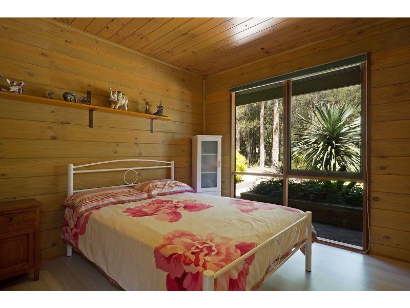 56 Strathmore Crescent, Kalaru NSW 2550