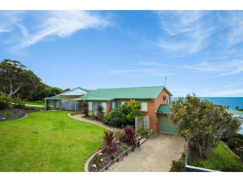 11 ILLOURA Street, Tathra NSW 2550