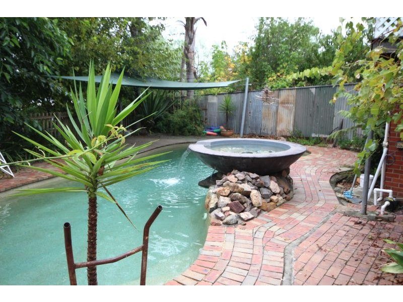 194 Newtown  Road, Bega NSW 2550