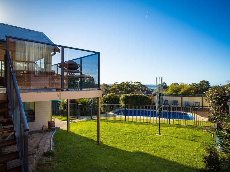 1 Stafford  Crescent, Tathra NSW 2550