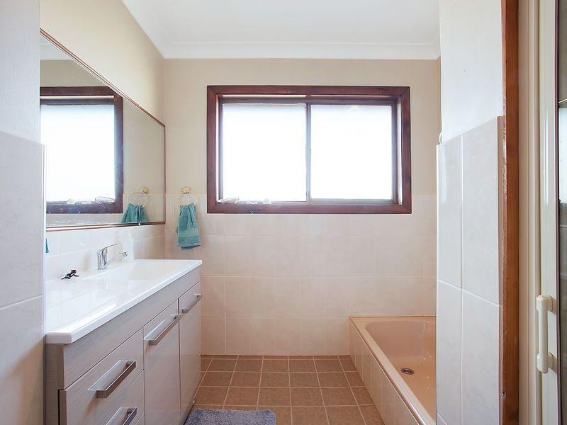 1 Stafford  Crescent, Tathra NSW 2550