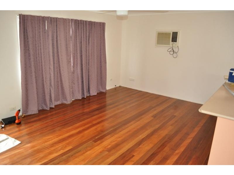 43 Darren  Drive SLACKS CREEK 4127, Slacks Creek QLD 4127