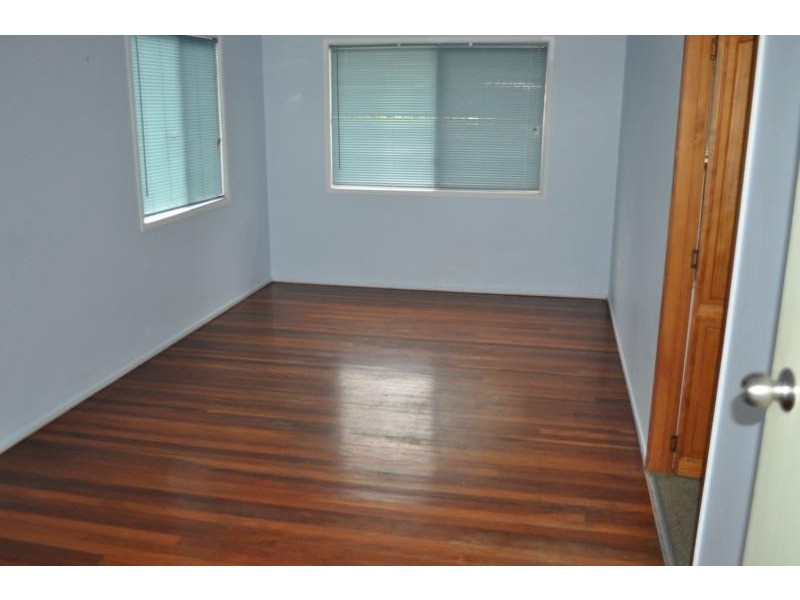 12 Ewinga Street KINGSTON 4114, Kingston QLD 4114