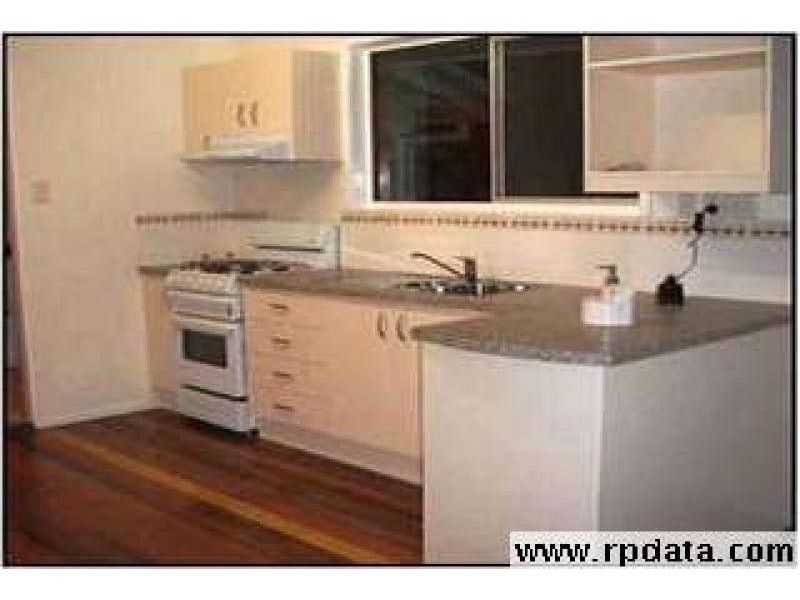 32 Maple  Street KINGSTON 4114, Kingston QLD 4114