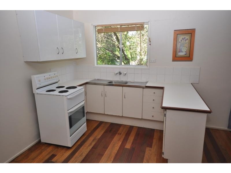 32 Maple Street KINGSTON 4114, Kingston QLD 4114