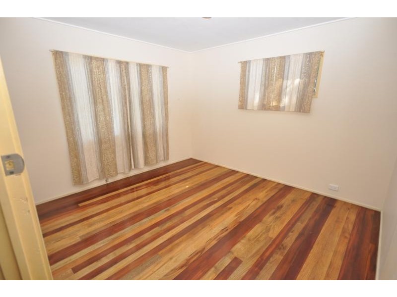 32 Maple Street KINGSTON 4114, Kingston QLD 4114