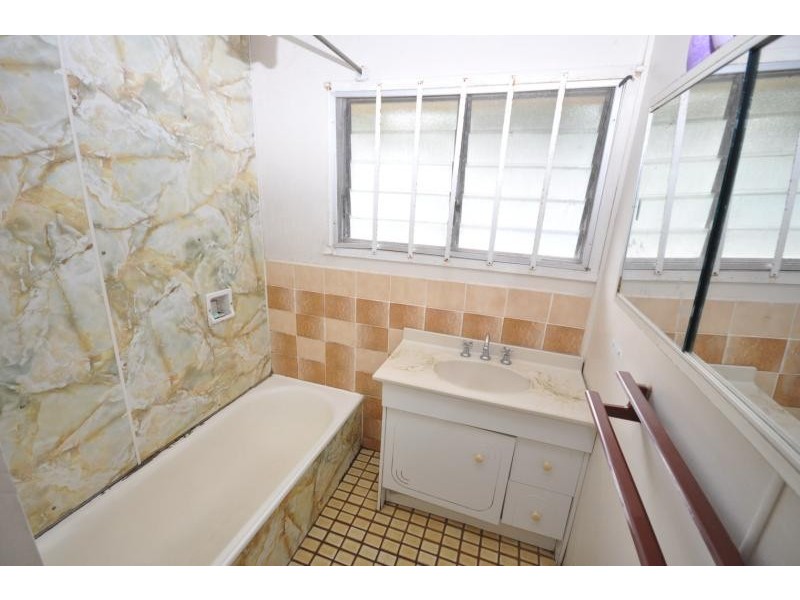 18 Mullen Street, Woodridge QLD 4114