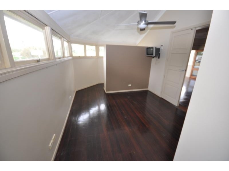 5 Pamela Crescent WOODRIDGE 4114, Woodridge QLD 4114